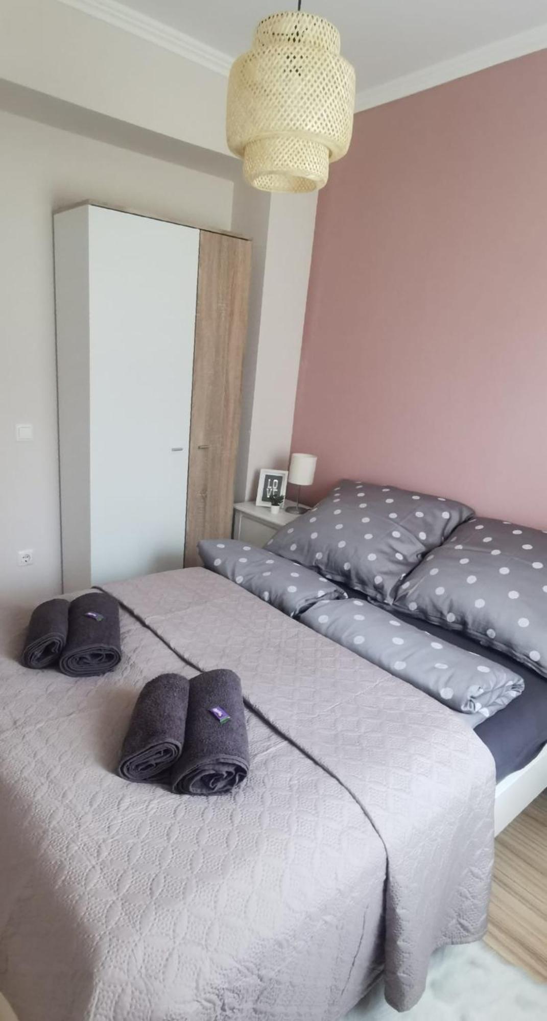 Mediterrania Apartment Кестхей Екстер'єр фото